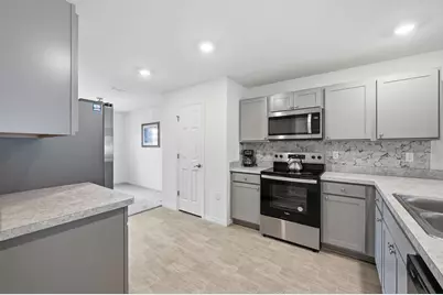 684 SE Crescent Avenue, Port Saint Lucie, FL 34984 - Photo 7