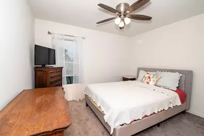 684 SE Crescent Avenue, Port Saint Lucie, FL 34984 - Photo 11