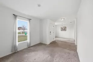 684 SE Crescent Ave, Port Saint Lucie, FL 34984 - Photo 9