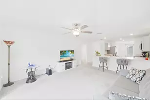 684 SE Crescent Ave, Port Saint Lucie, FL 34984 - Photo 3