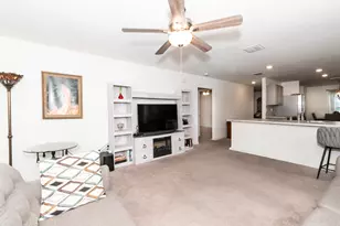 684 SE Crescent Ave, Port Saint Lucie, FL 34984 - Photo 17