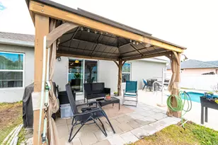 684 SE Crescent Ave, Port Saint Lucie, FL 34984 - Photo 3