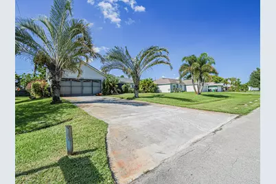 444 SW Dolores Avenue, Port Saint Lucie, FL 34983 - Photo 3