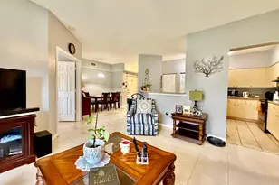 330 Crestwood Circle N, Royal Palm Beach, FL 33411 - Photo 15