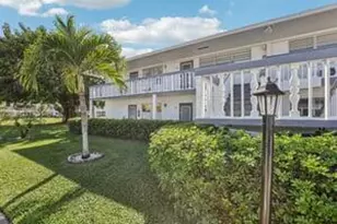 104 Oakridge, Deerfield Beach, FL 33442 - Photo 5