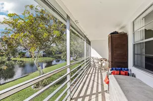 104 Oakridge, Deerfield Beach, FL 33442 - Photo 23