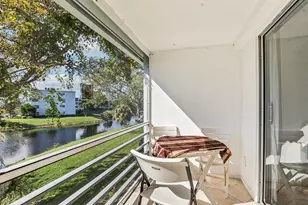 104 Oakridge, Deerfield Beach, FL 33442 - Photo 9