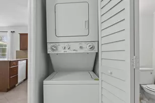 144 Canterbury F, West Palm Beach, FL 33417 - Photo 3