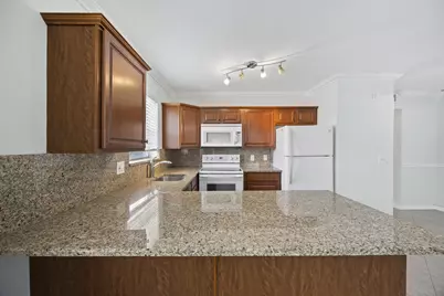 144 Canterbury F, West Palm Beach, FL 33417 - Photo 3