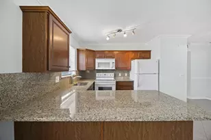 144 Canterbury F, West Palm Beach, FL 33417 - Photo 3