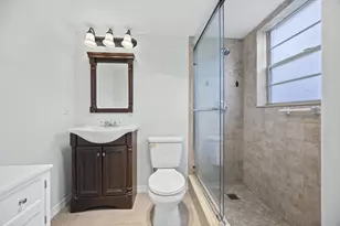 144 Canterbury F, West Palm Beach, FL 33417 - Photo 11