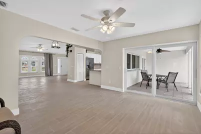 320 NE Surfside Avenue, Port Saint Lucie, FL 34983 - Photo 15
