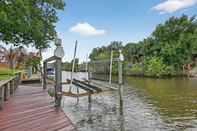 320 NE Surfside Avenue, Port Saint Lucie, FL 34983 - Photo 45