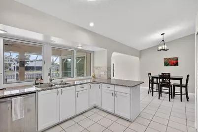 320 NE Surfside Avenue, Port Saint Lucie, FL 34983 - Photo 15