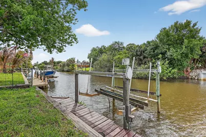 320 NE Surfside Avenue, Port Saint Lucie, FL 34983 - Photo 43