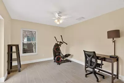 320 NE Surfside Avenue, Port Saint Lucie, FL 34983 - Photo 33