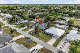 320 NE Surfside Ave, Port Saint Lucie, FL 34983 - Photo 67