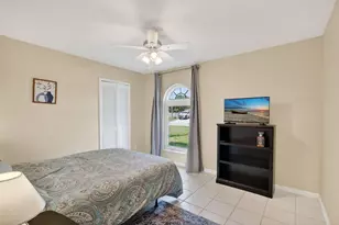 320 NE Surfside Ave, Port Saint Lucie, FL 34983 - Photo 33