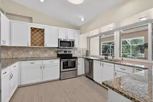 320 NE Surfside Ave, Port Saint Lucie, FL 34983 - Photo 15