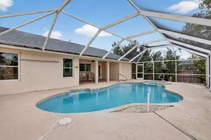 320 NE Surfside Ave, Port Saint Lucie, FL 34983 - Photo 43