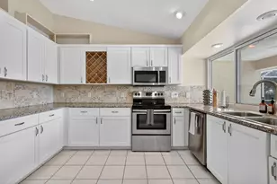 320 NE Surfside Ave, Port Saint Lucie, FL 34983 - Photo 17