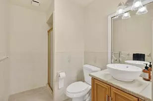 320 NE Surfside Ave, Port Saint Lucie, FL 34983 - Photo 31