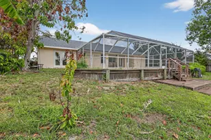 320 NE Surfside Ave, Port Saint Lucie, FL 34983 - Photo 47