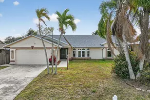 320 NE Surfside Ave, Port Saint Lucie, FL 34983 - Photo 61