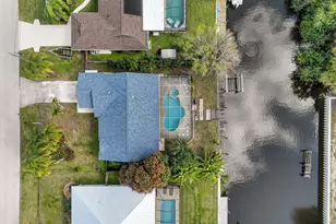 320 NE Surfside Ave, Port Saint Lucie, FL 34983 - Photo 63