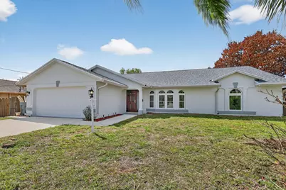 320 NE Surfside Avenue, Port Saint Lucie, FL 34983 - Photo 5