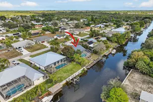 320 NE Surfside Ave, Port Saint Lucie, FL 34983 - Photo 57