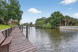 320 NE Surfside Ave, Port Saint Lucie, FL 34983 - Photo 53