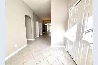 988 NW Tuscany Drive, Port Saint Lucie, FL 34986 - Photo 5