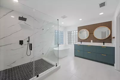 1222 Rose Gate Boulevard, Riviera Beach, FL 33404 - Photo 5