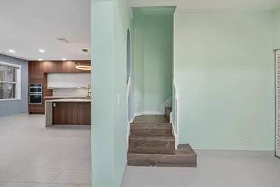 1222 Rose Gate Boulevard, Riviera Beach, FL 33404 - Photo 15