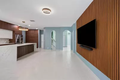 1222 Rose Gate Boulevard, Riviera Beach, FL 33404 - Photo 9