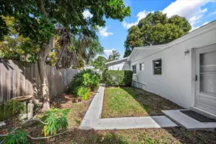 516 Sabal Palm Dr, West Palm Beach, FL 33403 - Photo 29