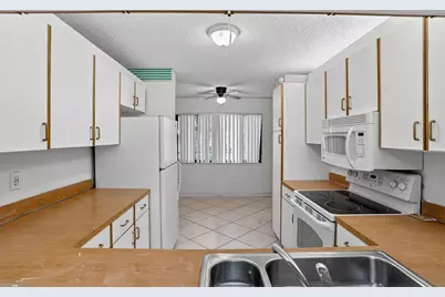 10837 W Clairmont Circle #208, Tamarac, FL 33321 - Photo 9