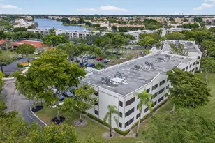 10837 W Clairmont Cir, Tamarac, FL 33321 - Photo 35