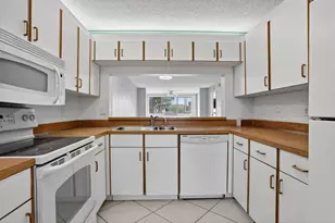 10837 W Clairmont Cir, Tamarac, FL 33321 - Photo 7