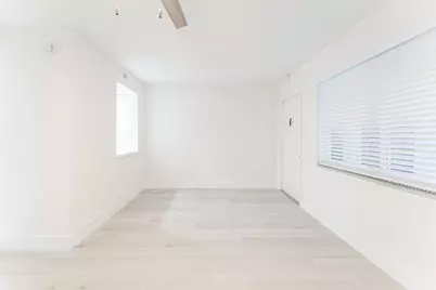 1720 NW 37th Street, Oakland Park, FL 33309 - Photo 9