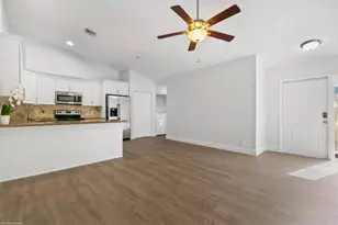 1120 Hyacinth Pl, Wellington, FL 33414 - Photo 3