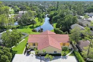 1120 Hyacinth Pl, Wellington, FL 33414 - Photo 11