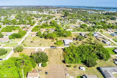 1805 Barcelona Avenue, Fort Pierce, FL 34946 - Photo 7