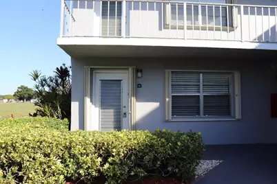 168 Burgundy #D, Delray Beach, FL 33484 - Photo 3