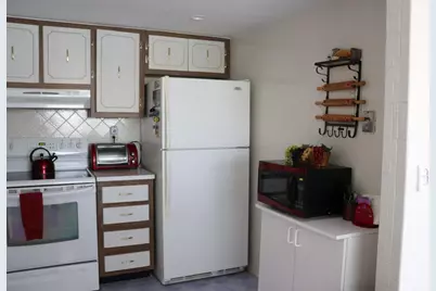 168 Burgundy #D, Delray Beach, FL 33484 - Photo 9