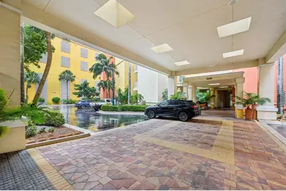 2650 Lake Shore Drive #1006, Riviera Beach, FL 33404 - Photo 3