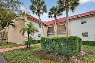 124 Lake Evelyn Dr, West Palm Beach, FL 33411 - Photo 3