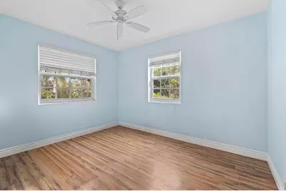 5401 Prairie Trail, West Palm Beach, FL 33405 - Photo 11