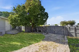 233 NW 6th Ave, Boynton Beach, FL 33435 - Photo 25